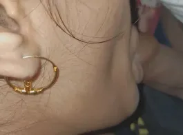 Kuwari Ladki Ki Gand Marne Wali Video